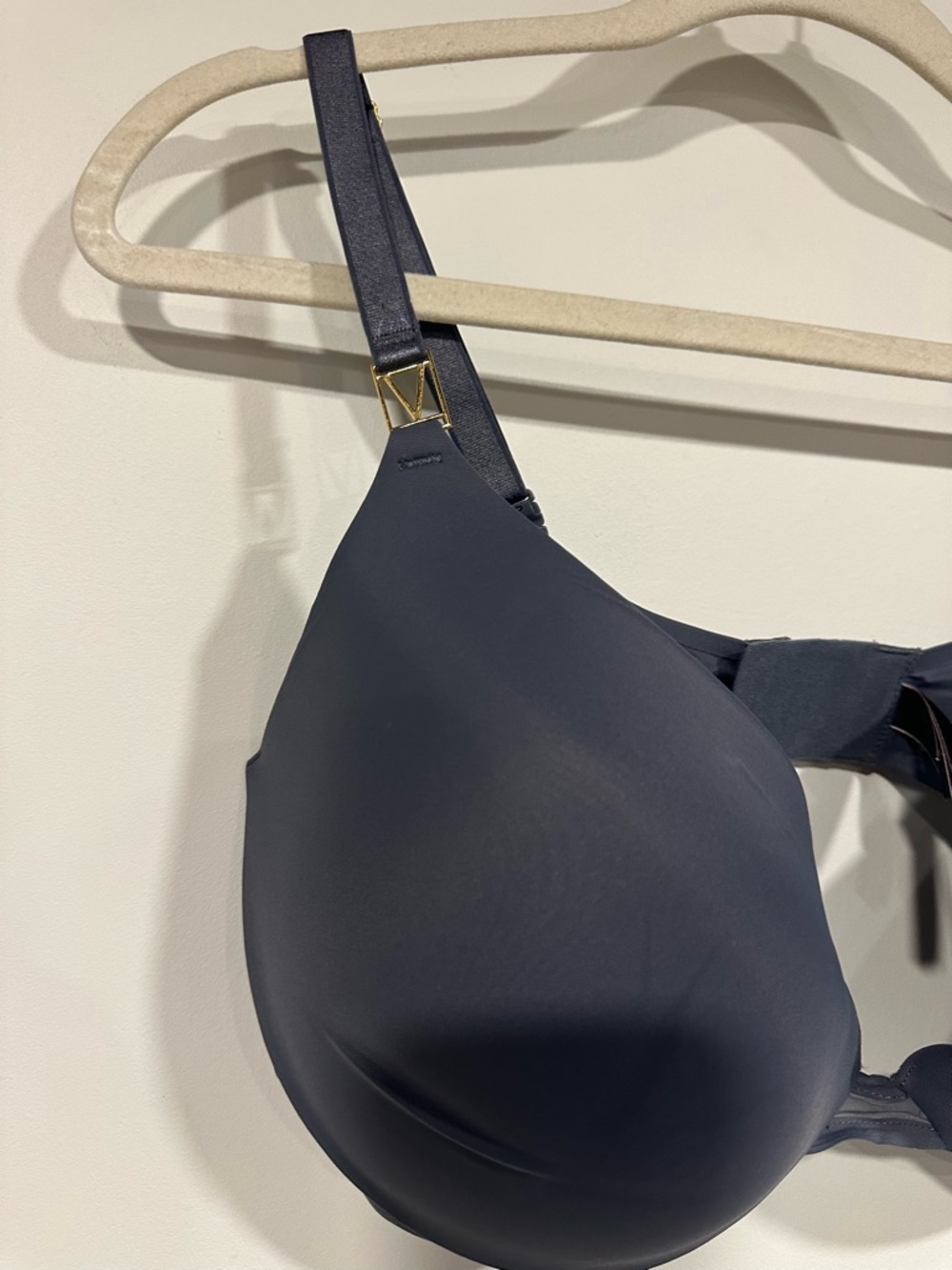 Victoria's Secret Very Sexy Uplift Plunge Bra 36DDD Gray - Picture 3 of 4